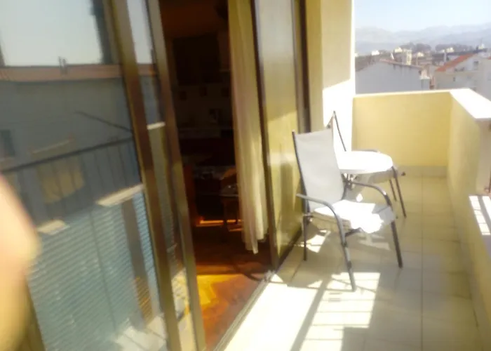 Luka Apartment Split